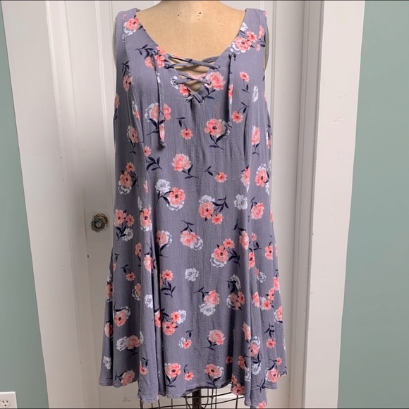 TORRID FLORAL PRINT LACE UP CRINKLE GAUZE LOOSE FIT TRAPEZE SUMMER DRESS SIZE 2 - Picture 6 of 8